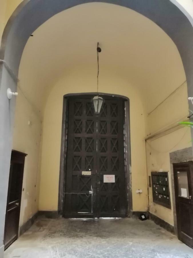 Ad Un Passo Dal Duomo "2" Διαμέρισμα Νάπολη Εξωτερικό φωτογραφία