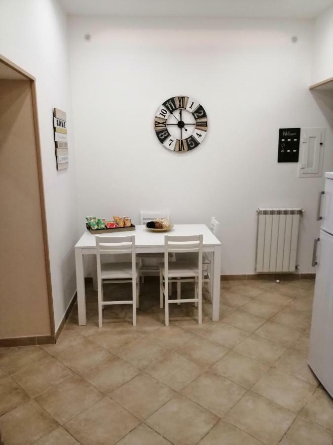 Ad Un Passo Dal Duomo "2" Διαμέρισμα Νάπολη Εξωτερικό φωτογραφία